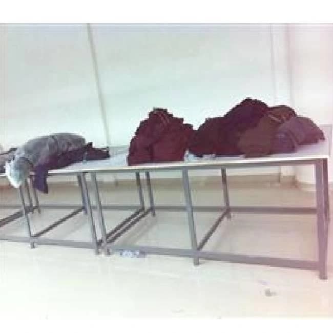 Cloth Cutting Table
