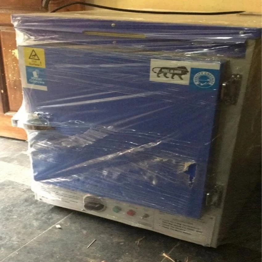 Mild Steel Industrial Drying Oven, Capacity: 0-100 Kg