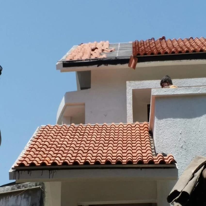 Clay Roofing Tiles Services