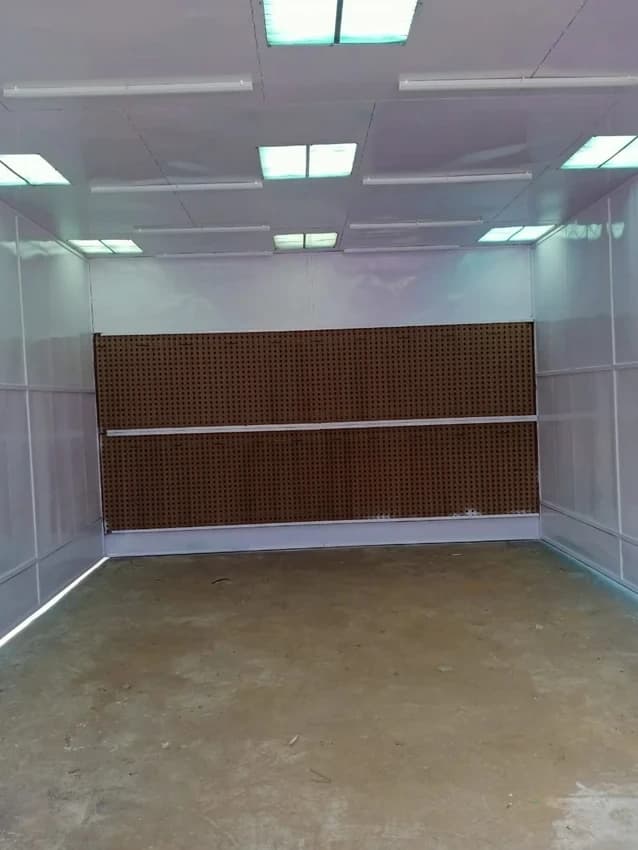 White Liquid Paint Booth, Booth Size: 2-10 Mtr