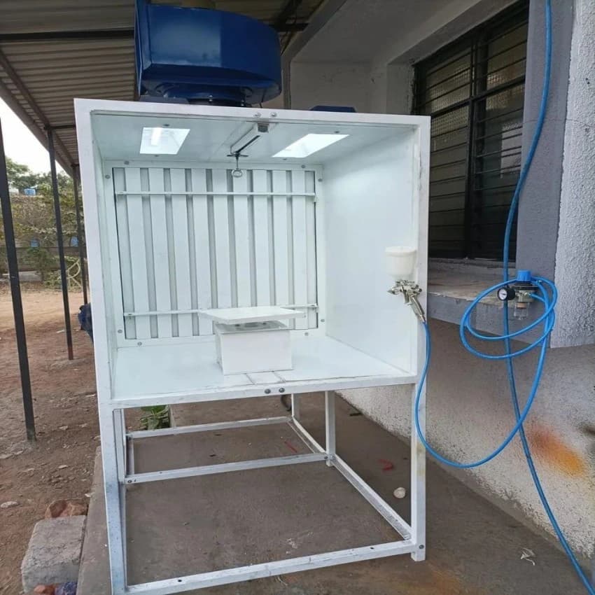 Lab Painting Booth