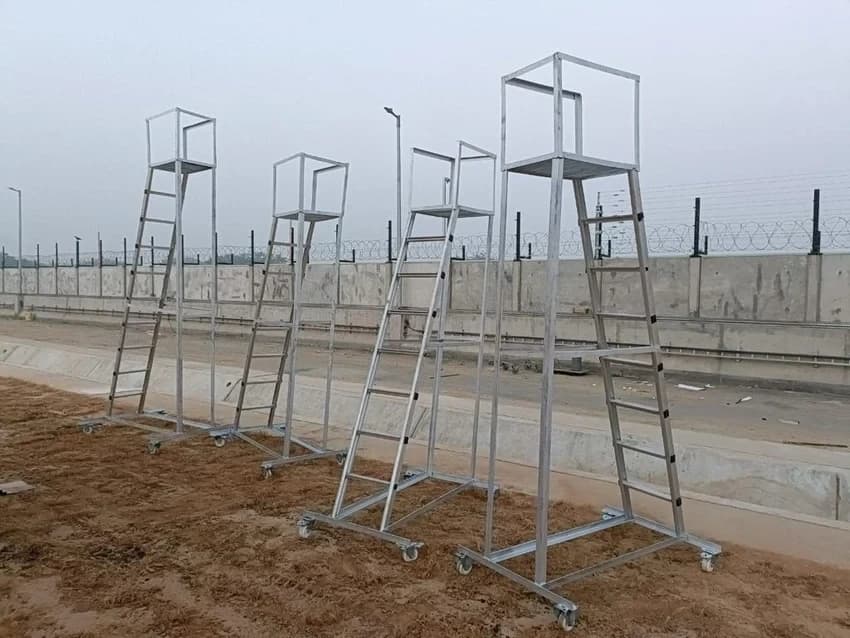 Aluminium Trolley Ladder, Capacity: 150 Kg, Size: 6 Feet