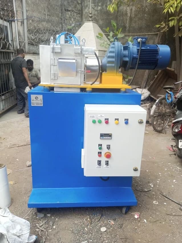 Automatic Granules Making Machine, Production Capacity: 100 kg/hr