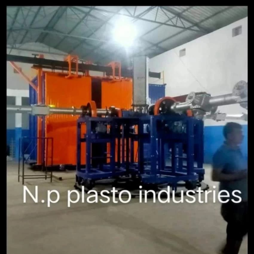 Mild Steel Rotomoulding Rock N Roll Machine, Capacity: More Than 5000 Litres