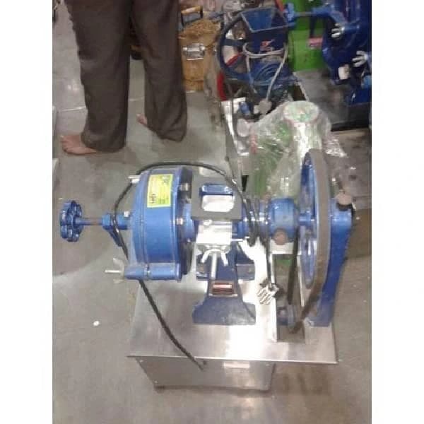 Paste Machine with Hooper