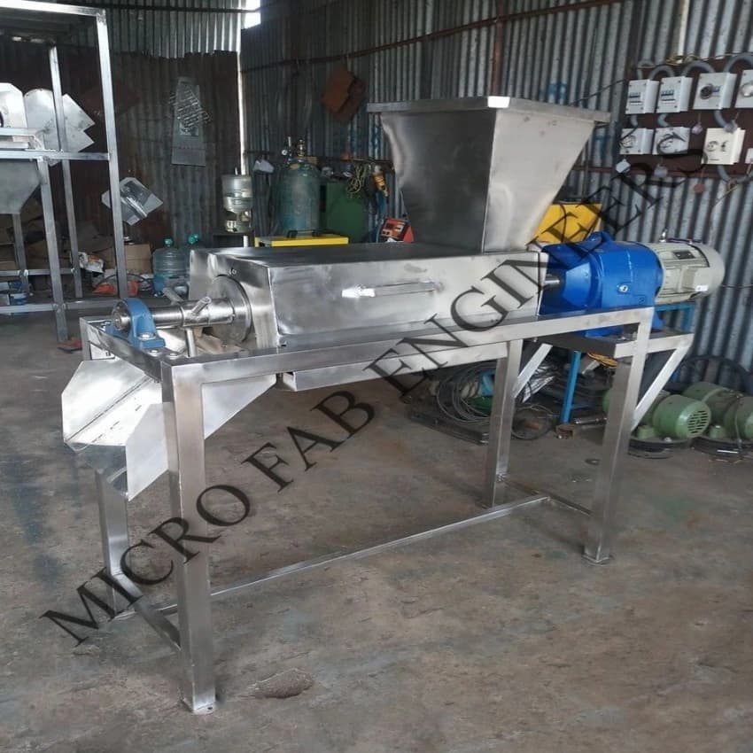 Coconut Milk Expeller, Capacity: 100liter/hr
