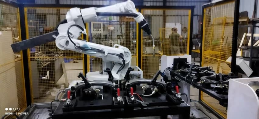 ROBOTIC WELDING AUTOMATION