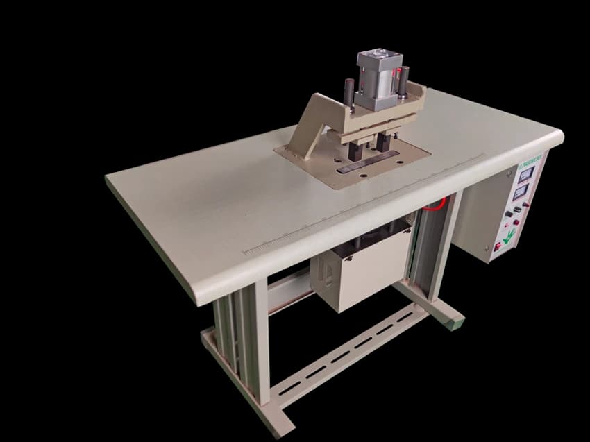 Ultrasonic Double Sided Spot Welding Machine, 3 Unit/Hour