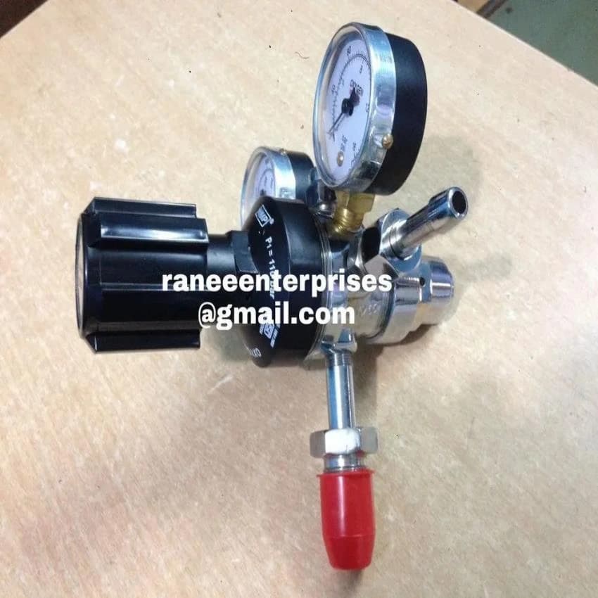 Brass/Bronze Gas Double Stage Double Gauge Regulator