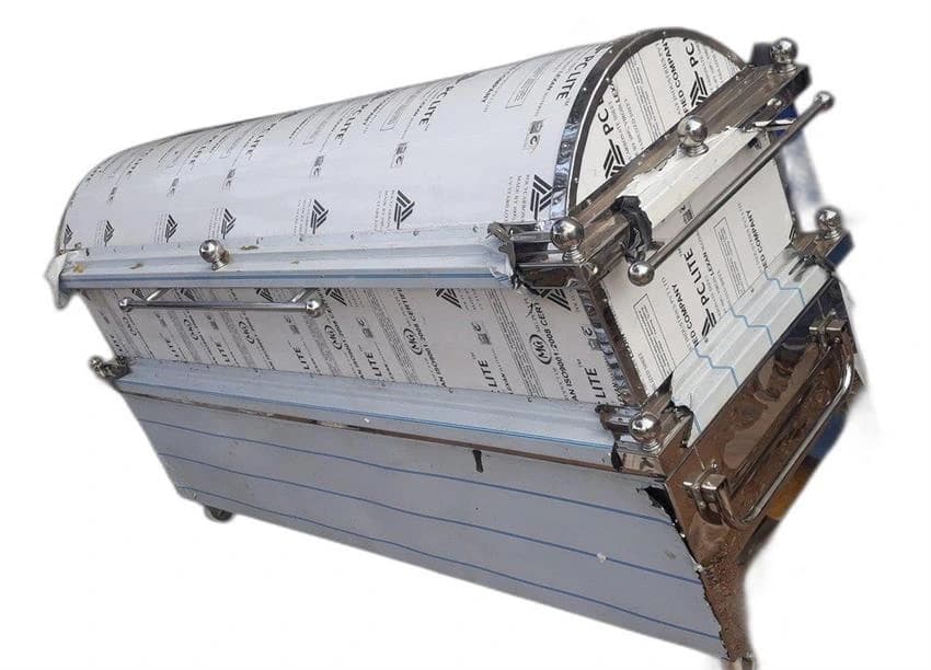 Stainless Steel Electric Chennai VIP Model Mortuary Dead Body Freezer Box Suppliers, Frequency Hz: Ji, Size: 78*28*36