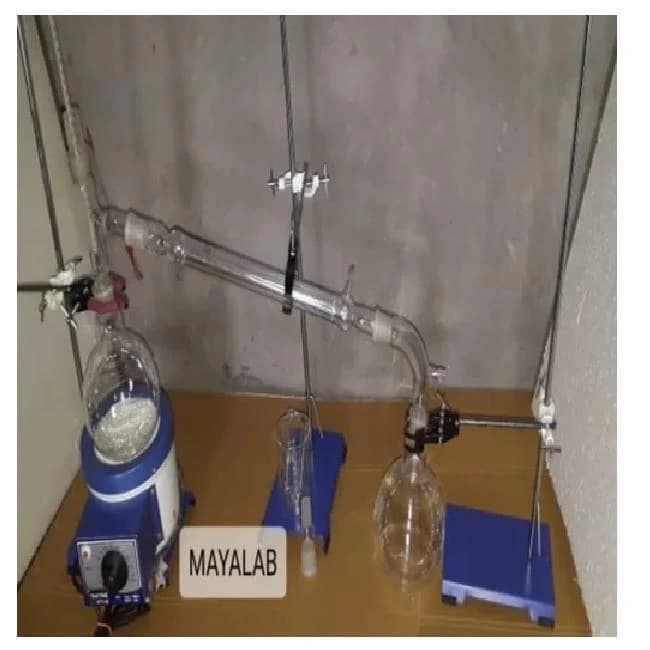 Glass Distillation Apparatus