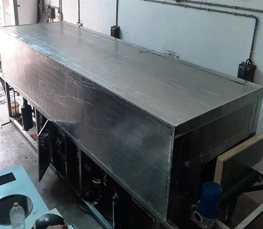 Electric Petroleum Jelly Cooling Tunnel