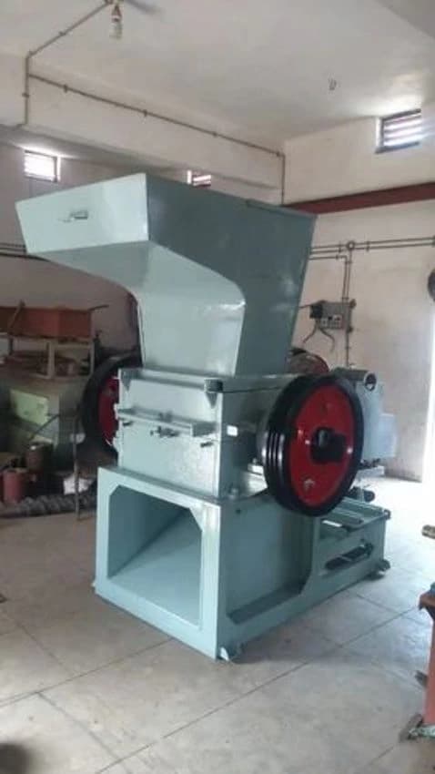 Semi-Automatic Mild Steel Plastic Scrap Grinder