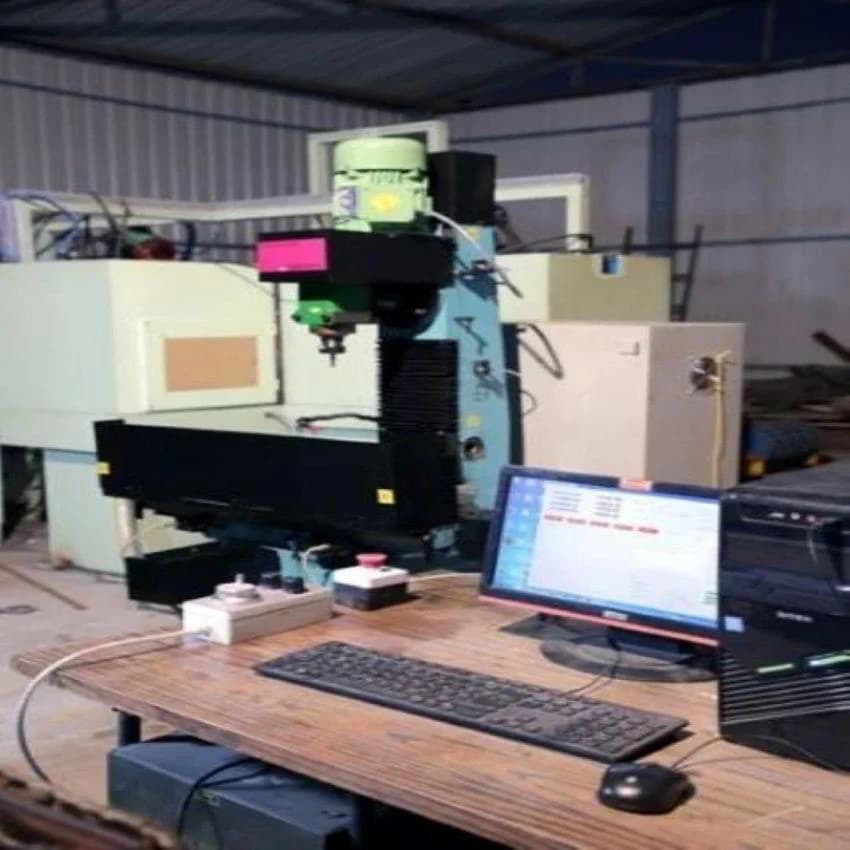 CNC Vertical Milling Machine, Automation Grade: Automatic