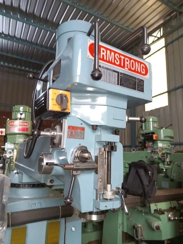 Mild Steel Armstrong Vertical Turret Milling Machine