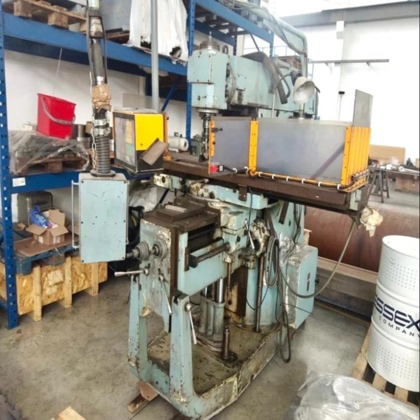 Manuel Universal Milling Machine Ponar