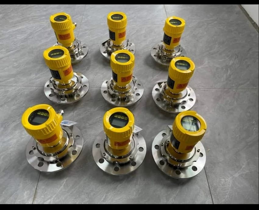 Digital PP Ultrasonic Level Indicator Transmitter, For LIQUID