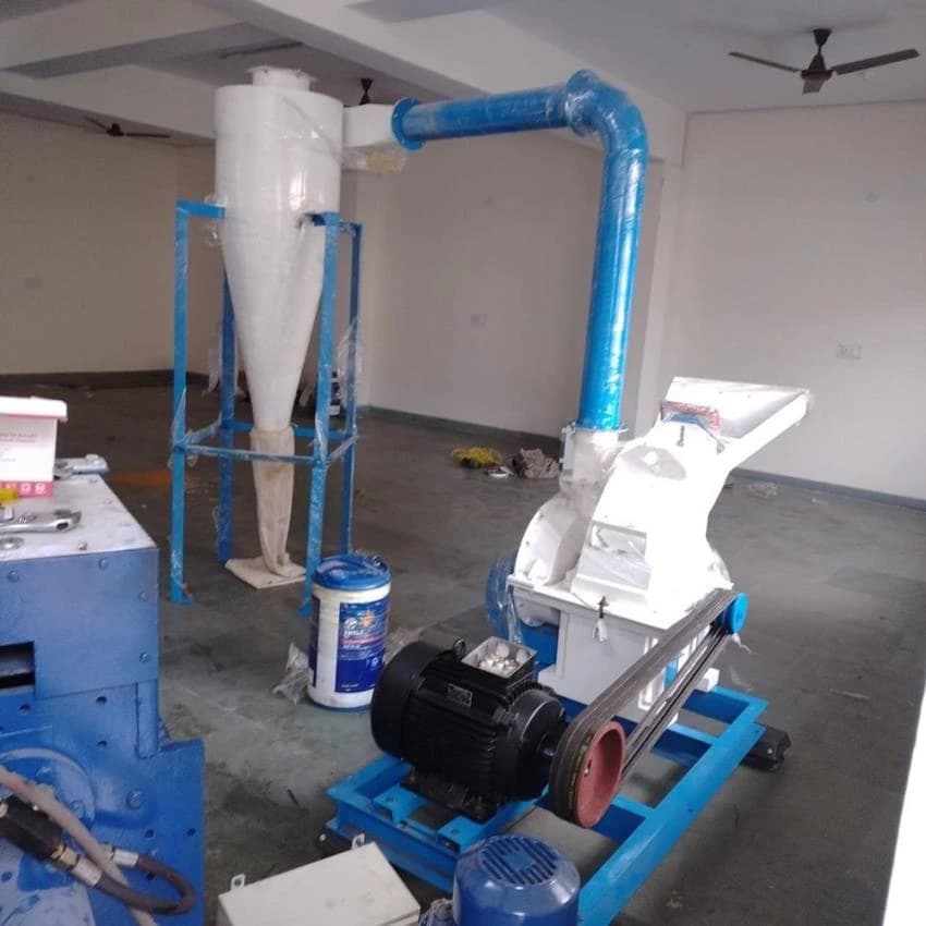 Mild Steel Hammer Mill, Capacity: 500 Kg Per Hour