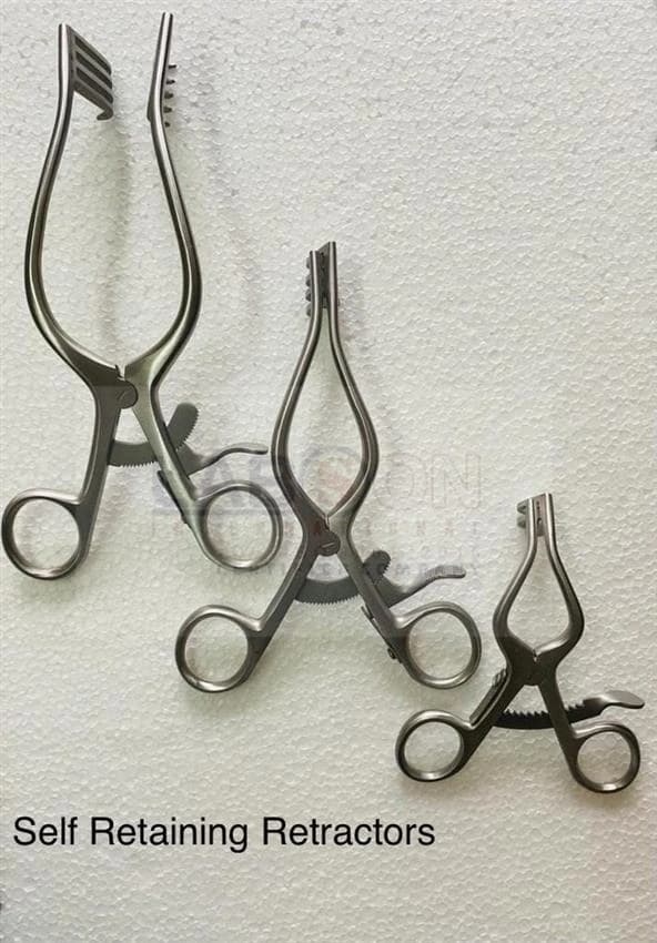 Surgical Labson Self Retaining Retractors, For Hospital, Length: 6"