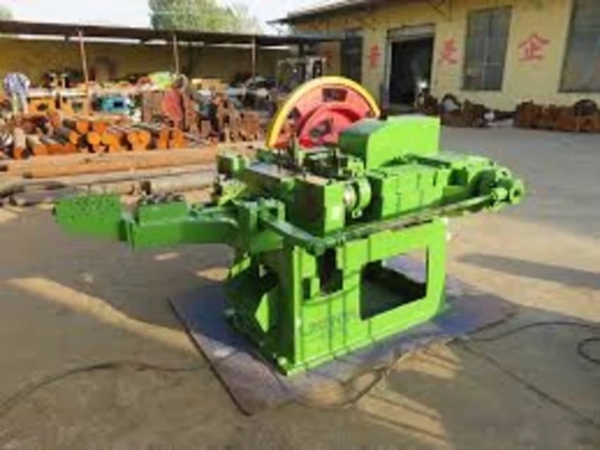 Automatic Wire Nail Making Machine, 1400KG