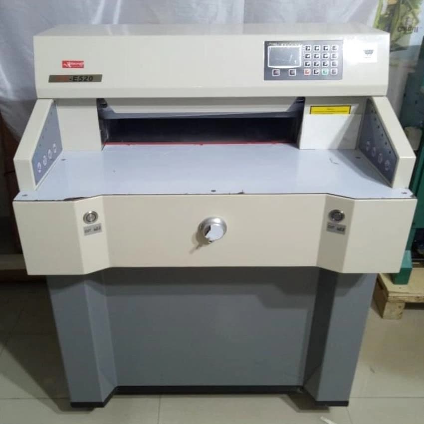 Okoboji Paper Cutter Digital Electric 520/20.47, Model Number: E520