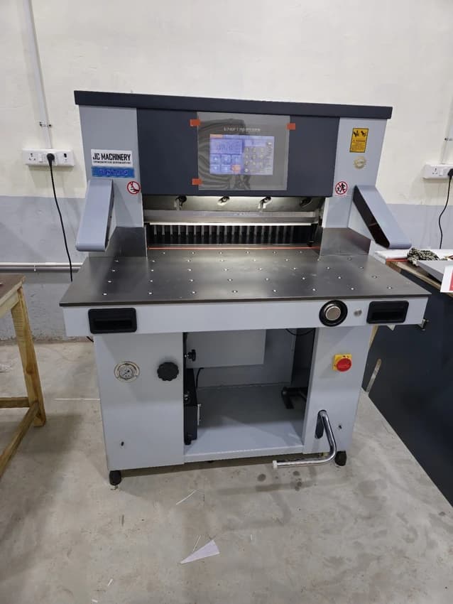 Paper Cutting Machine