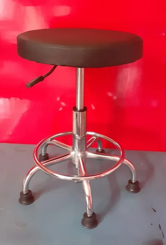 Molded Pu W Leatherette Revolving/Fix Esd Stool, Size: Seat 380mm,Ht From 18"" To 21""
