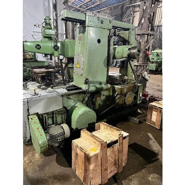 Gear Hobbing Machine