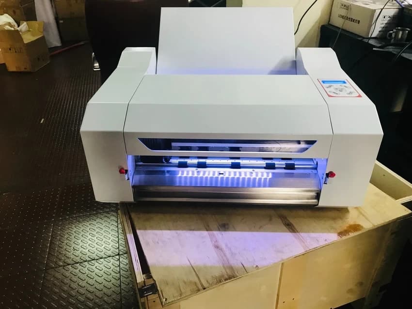 Tape, Label And Sticker Cutting Machine, Model Name/Number: SG-SCA3, Capacity: 750G