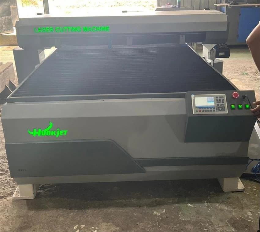 Laser Cutting Machine
