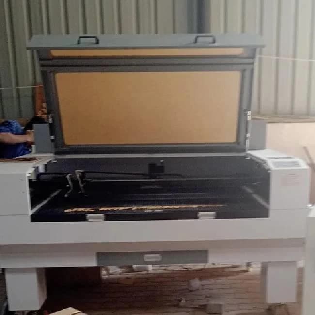 AR1410 Laser Cutting Machine