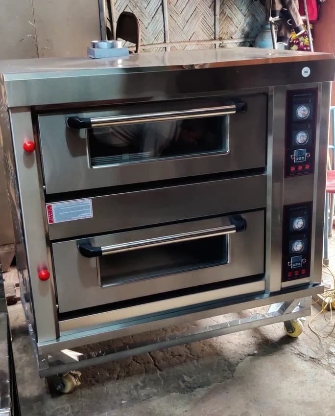 Double Deck Gas Oven, Size: Big/Large