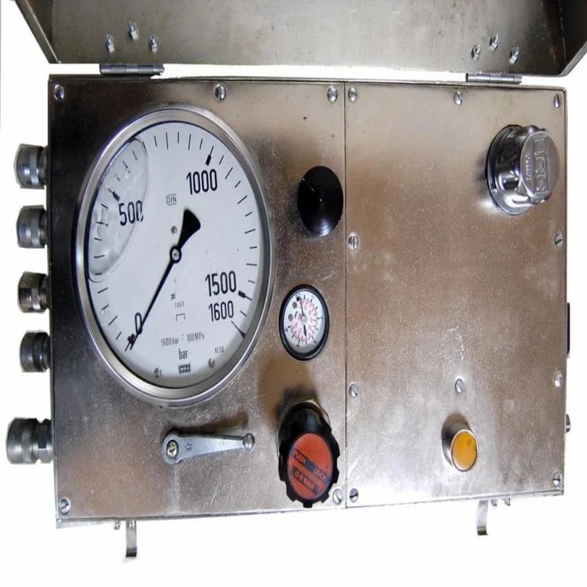 Air Hydraulic Test Pump Gerus Press, 1/2 Inch