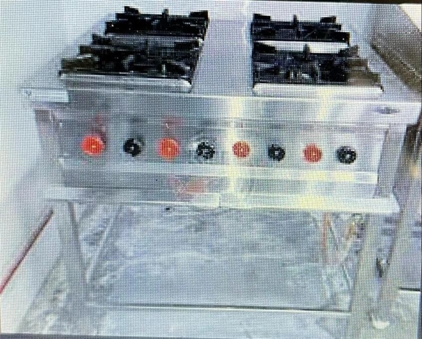 4 LPG Four Burner Conti Range, For Restaurant