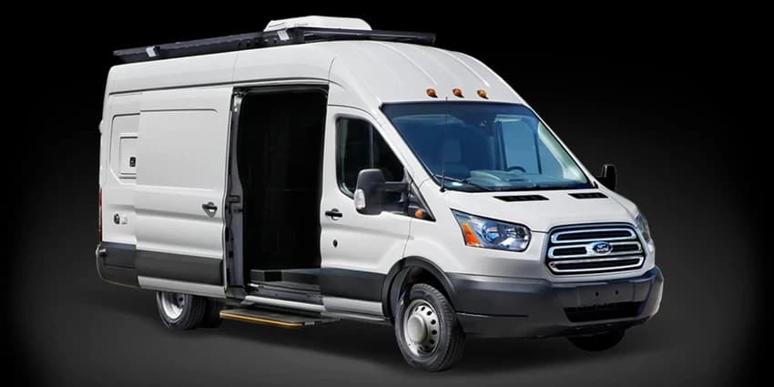 Sai Pneumatics Auto Mobile Service Van, 2, Diesel