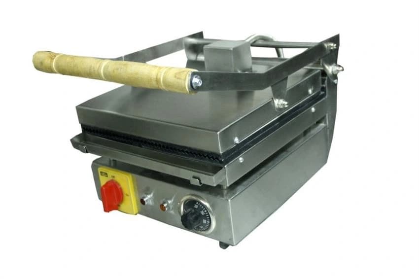 Electric Sandwich Maker, Power: 2 kw