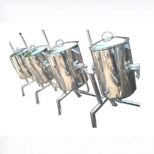 Steam Cooking Vessel