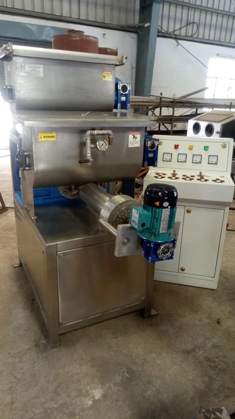 Stainless Steel Pasta Macaroni Making Machine, Capacity: 150 Kg/Hr, 350 Kg
