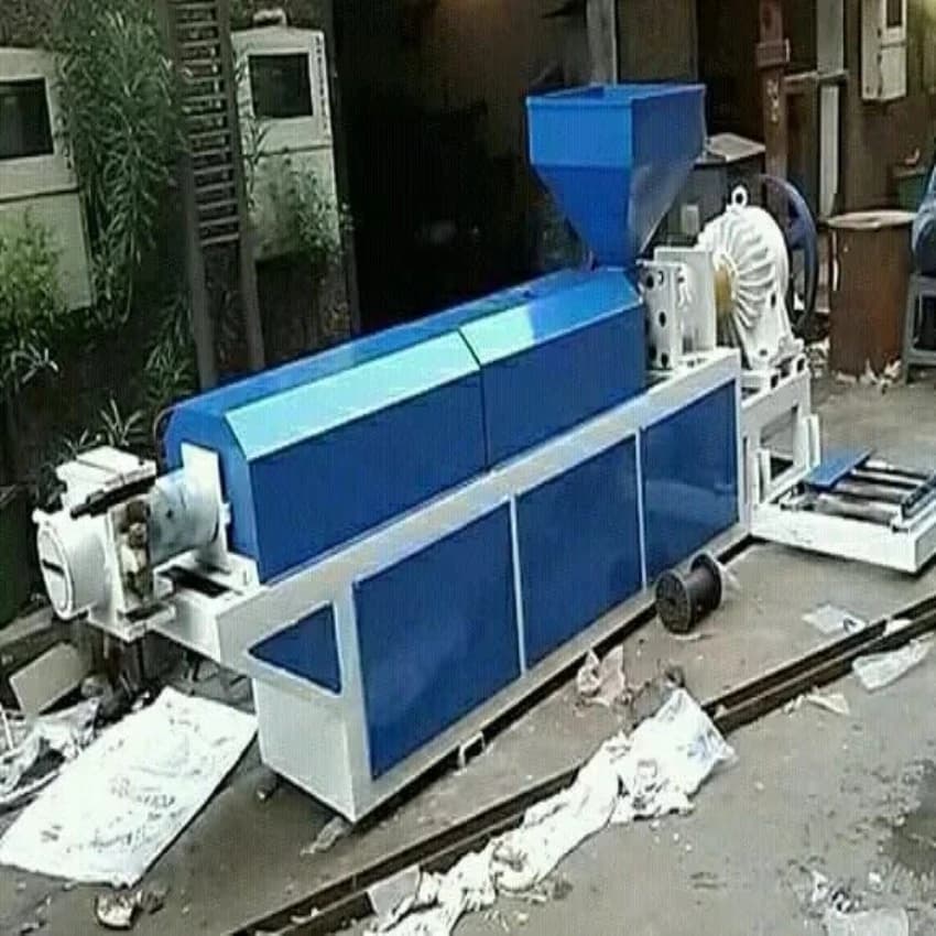 Nomoto Plastic Extruder Machine, Capacity: 100 Kh /Hr