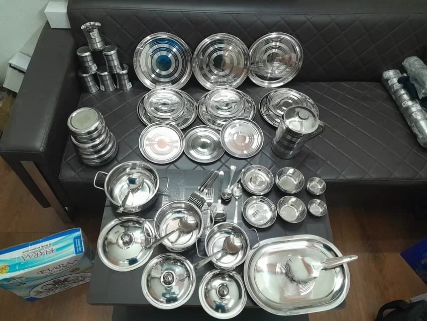 61 Pcs Stainless Steel Dinner Set, Weight: Heavy Weight