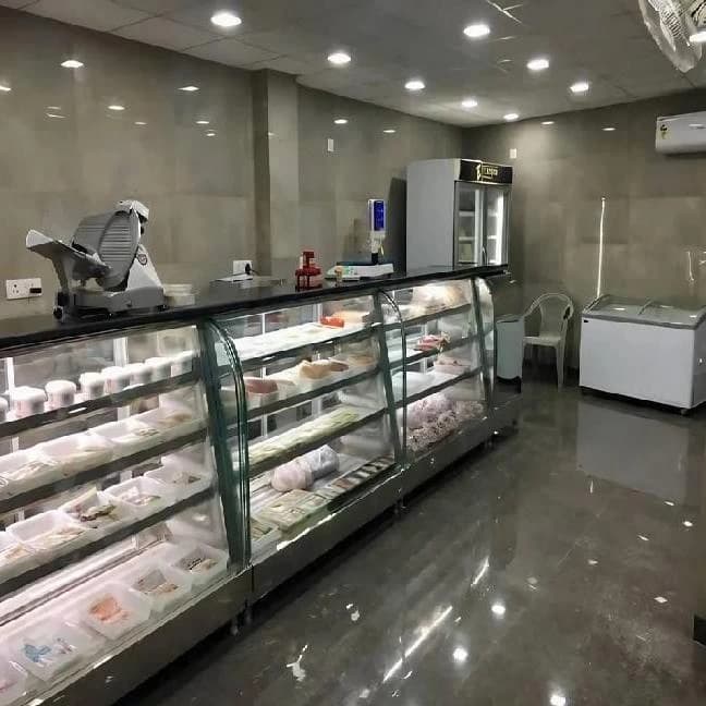 Metal Rectangular Chicken Meat display counter, 2, Temperature Range: -10 Degreess