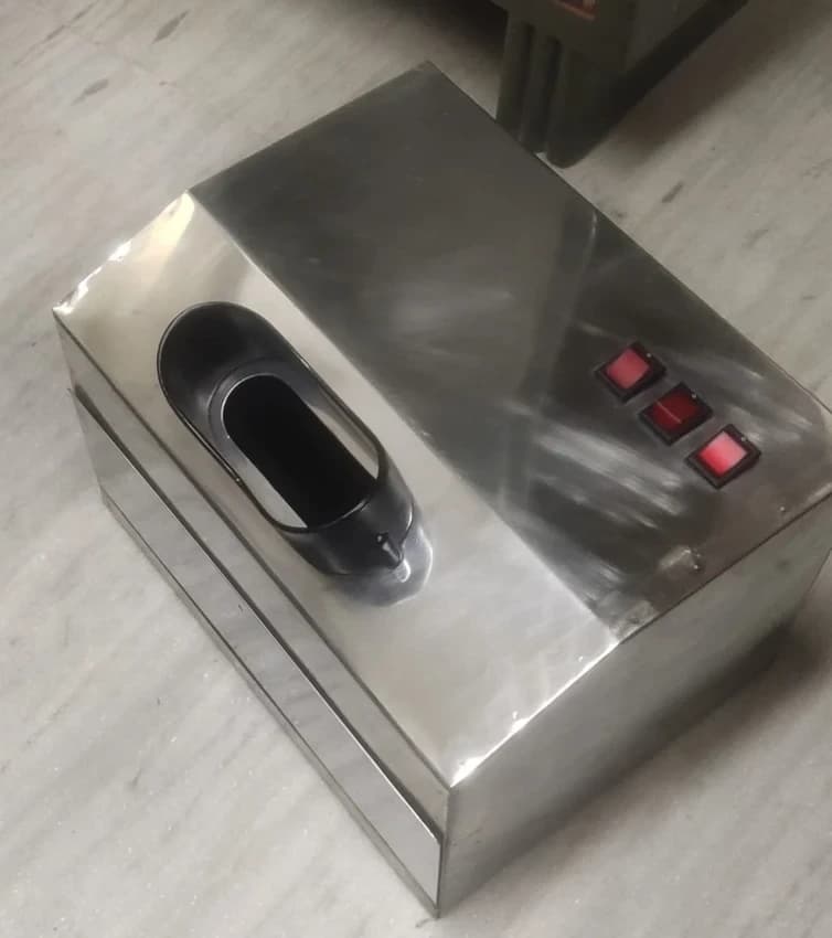SS UV Cabinet For TLC With 2 UV Lamps And A White LED