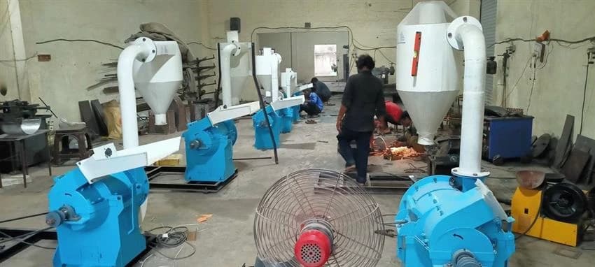 5 HP Chilli Grinding Machine, Single Phase
