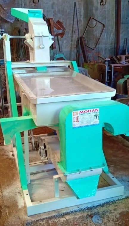 Mohan Industries Sigle Phase Wheat Daliya Making Machine, Capacity: 80 To 100 Kg Per Hour