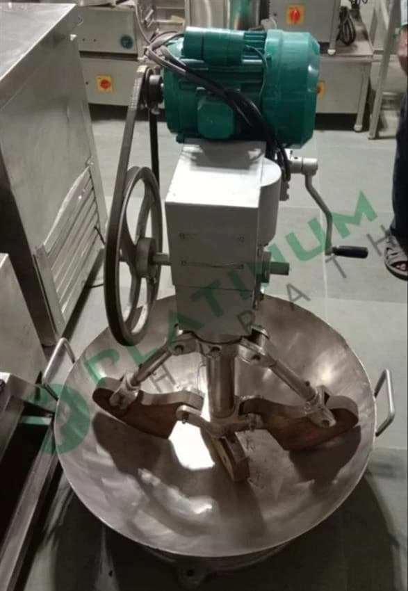 Kaju Musti Machine