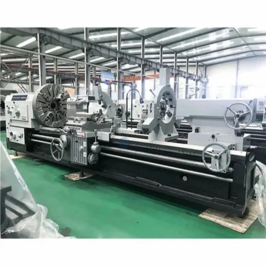 Heavy Duty Lathe Machine