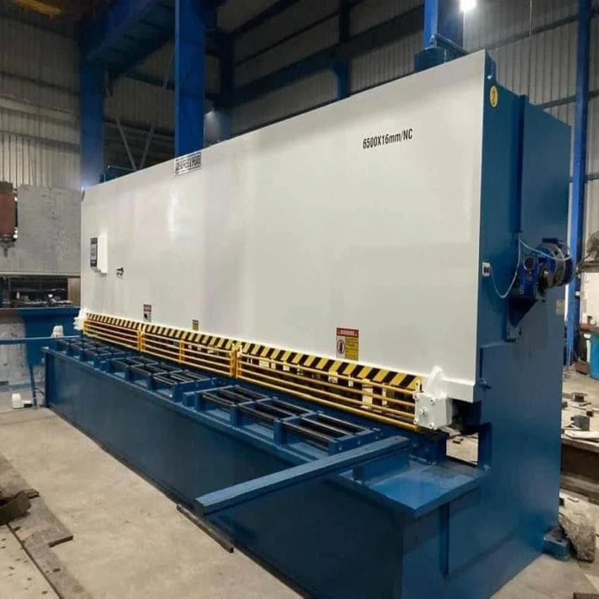 Steel Hydraulic Guillotine Shearing Machines, Automatic Grade: Automatic, Shearing Thickness: Good