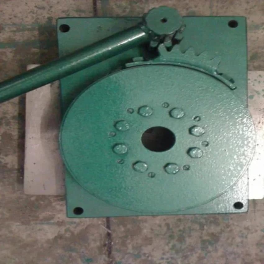 Iron Manual Hose Pipe Crimping Machine, Horizontal