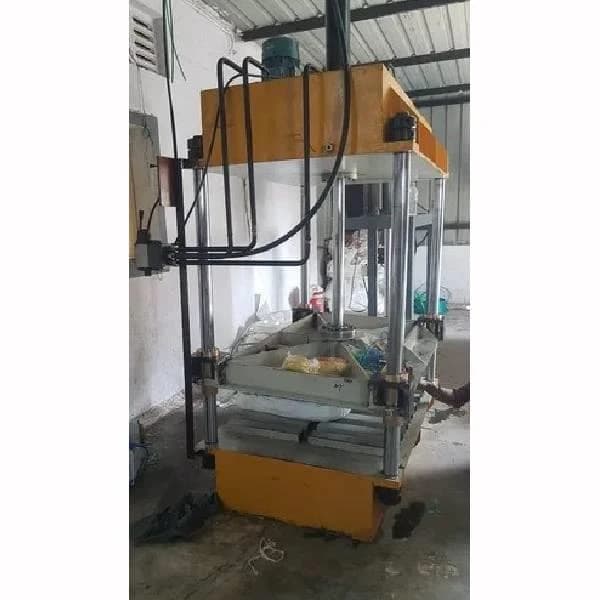Four Pillar Type Hydraulic Press