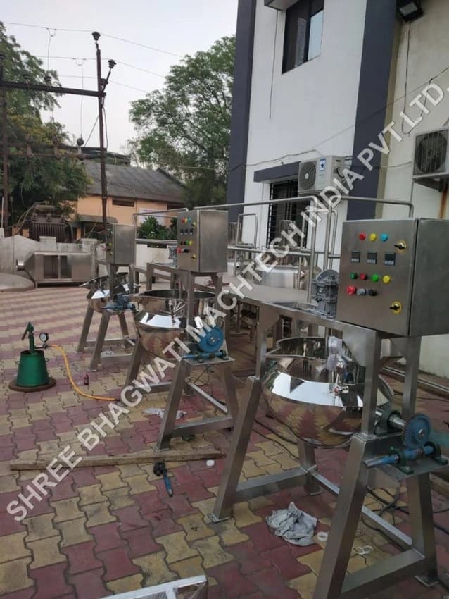 Bhagwati Tilting Paste Kettle, Capacity: 10-250 L, SBPK